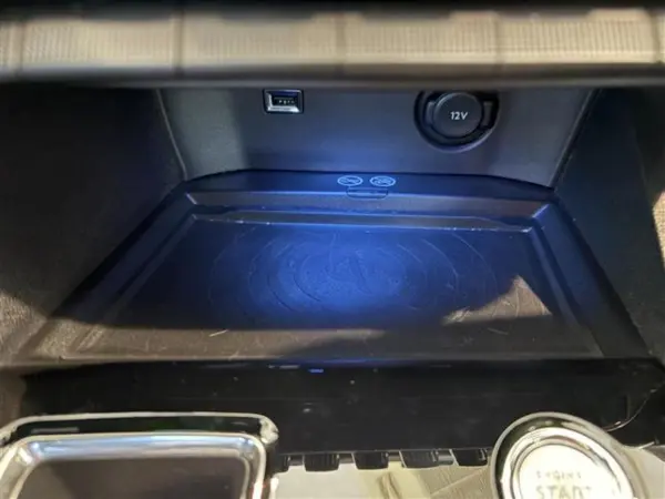 2021 Peugeot 3008 — photo 8 | Tuminion Kenya