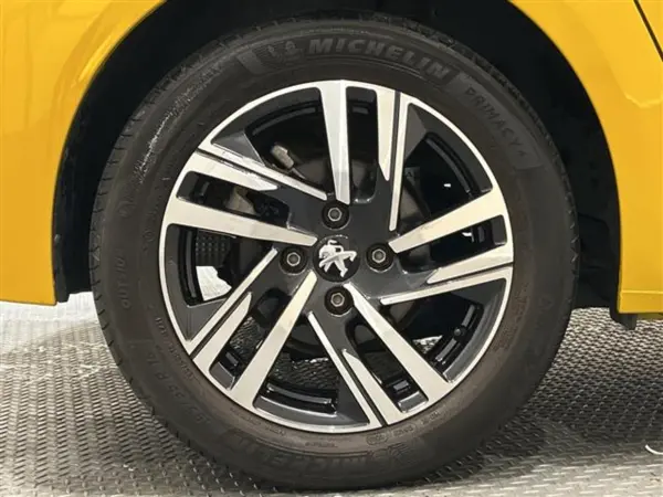2021 Peugeot 208 — photo 9 | Tuminion Kenya