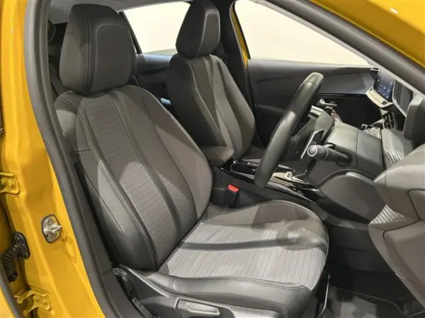 2021 Peugeot 208 — photo 7 | Tuminion Kenya