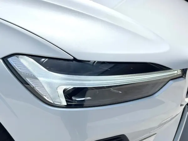 2022 Volvo Xc60 — photo 9 | Tuminion Kenya