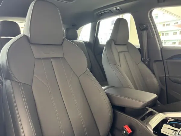 2025 Audi Q5 — photo 8 | Tuminion Kenya