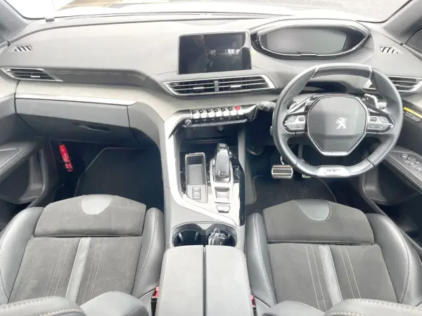 2021 Peugeot 5008 — photo 2 | Tuminion Kenya