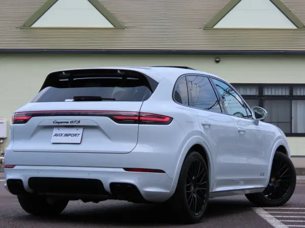 2021 Porsche Cayenne — photo 2 | Tuminion Kenya