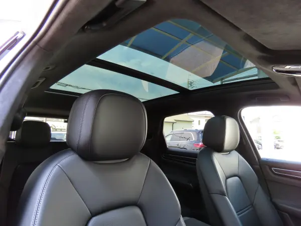 2021 Porsche Cayenne — photo 8 | Tuminion Kenya
