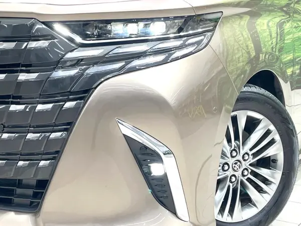 2023 Toyota Alphard — photo 8 | Tuminion Kenya