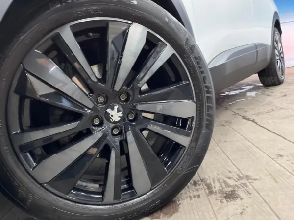 2023 Peugeot 3008 — photo 9 | Tuminion Kenya