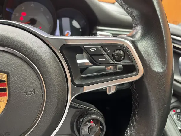 2019 Porsche Macan — photo 8 | Tuminion Kenya