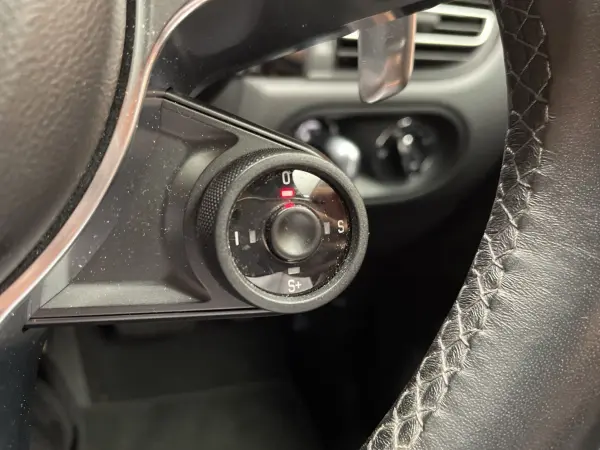 2019 Porsche Macan — photo 9 | Tuminion Kenya