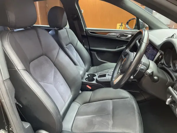 2019 Porsche Macan — photo 7 | Tuminion Kenya