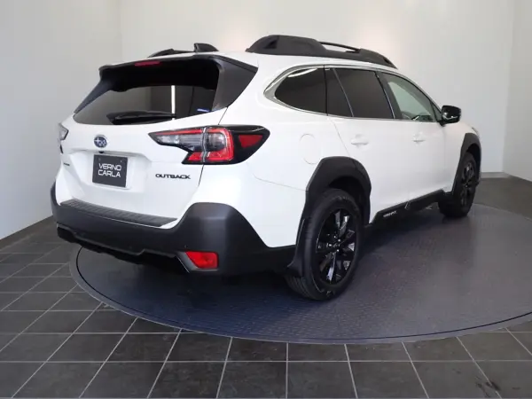 2025 Subaru Legacy Outback — photo 8 | Tuminion Kenya