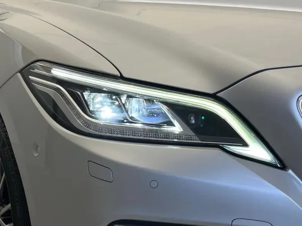 2018 Toyota Crown — photo 9 | Tuminion Kenya