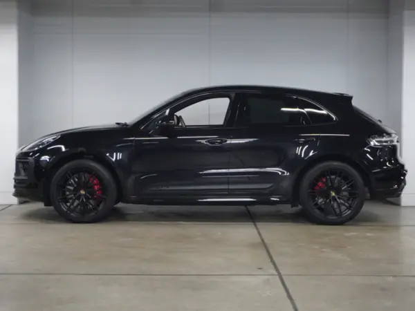2024 Porsche Macan — photo 3 | Tuminion Kenya