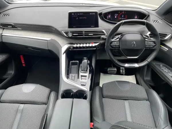 2022 Peugeot 3008 — photo 8 | Tuminion Kenya