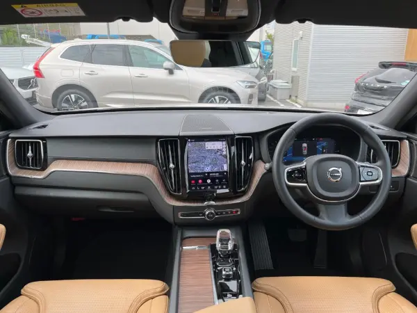 2022 Volvo Xc60 — photo 2 | Tuminion Kenya
