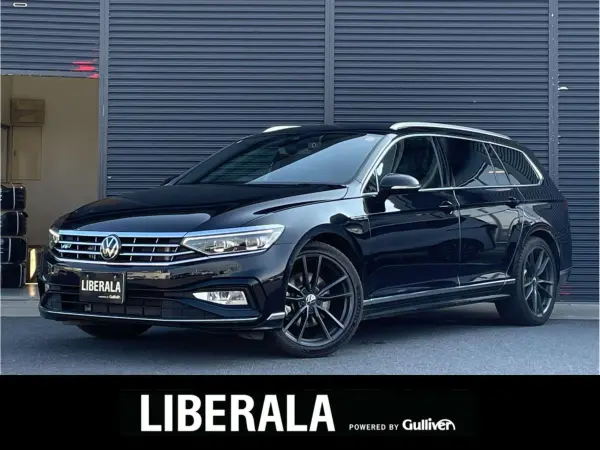 2022 Volkswagen Passat — photo 1