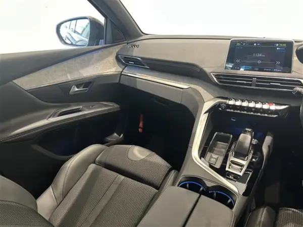 2023 Peugeot 3008 — photo 7 | Tuminion Kenya