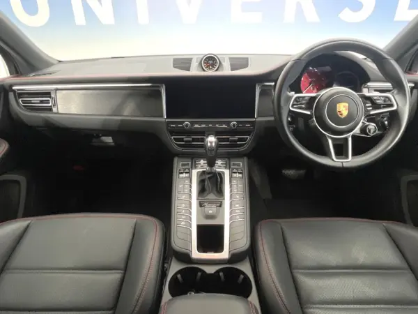 2020 Porsche Macan — photo 2 | Tuminion Kenya