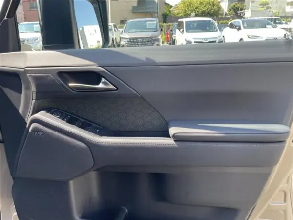 2024 Lexus Gx — photo 8 | Tuminion Kenya