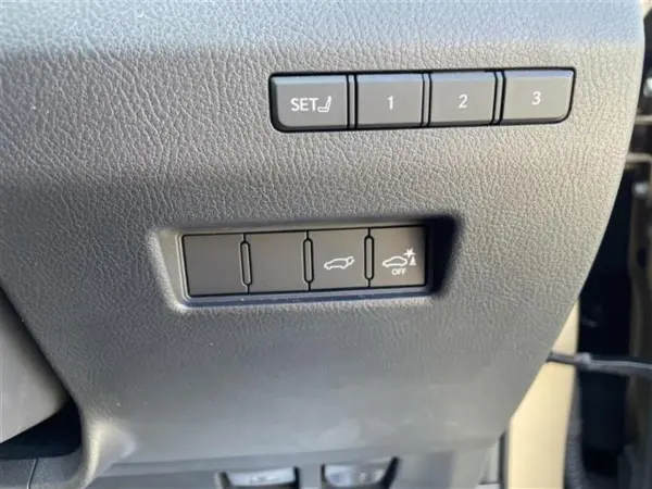 2024 Lexus Gx — photo 9 | Tuminion Kenya