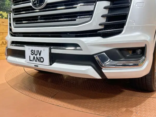 2025 Toyota Landrcuiser 300 — photo 3 | Tuminion Kenya