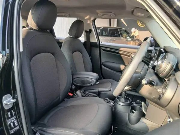 2019 Mini Cooper — photo 7 | Tuminion Kenya