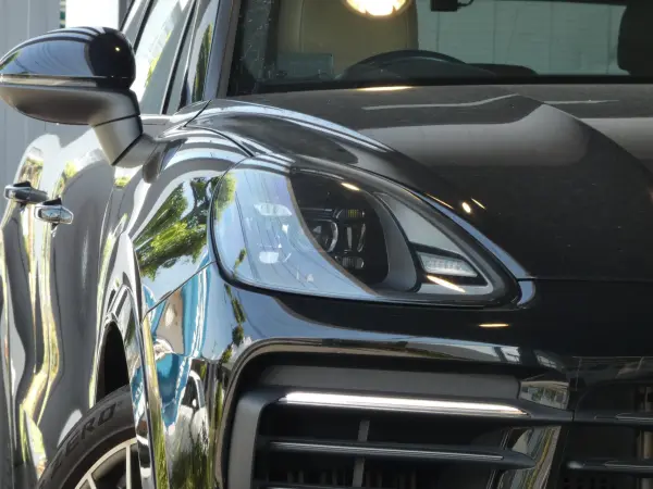 2022 Porsche Cayenne — photo 3 | Tuminion Kenya
