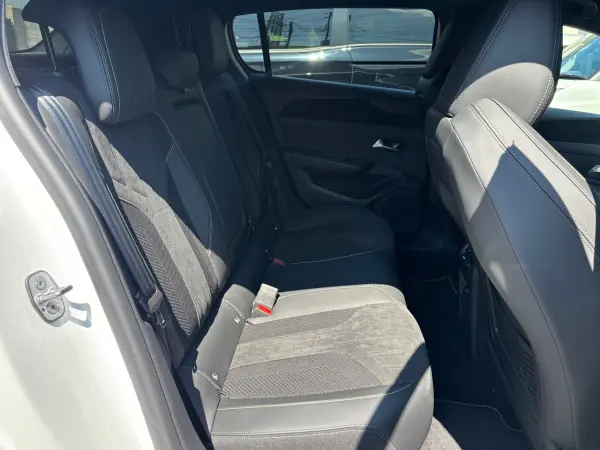 2023 Peugeot 308 — photo 8 | Tuminion Kenya
