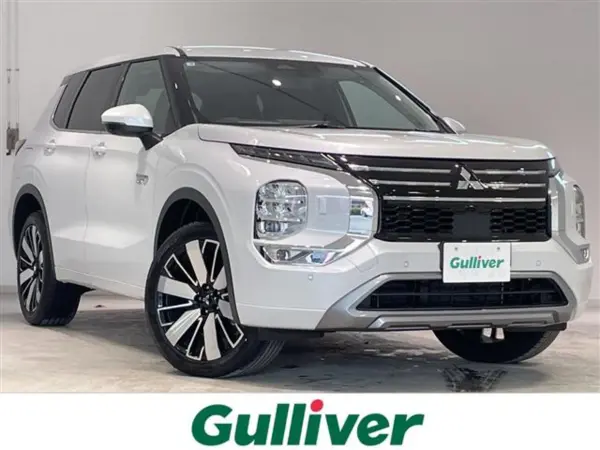 Mitsubishi Outlander PHEV 2.4 P 4WD Registered Unused Vehicle / Genuine Navigation / Around View Monitor / Rear Camera / Bluetooth / Yamaha Sound System / Leather Seats / Collision Mitigation / Adaptive Cruise Control / Lane Keep Assist / Lane Departure Warning / LED / Non-Smoker (White Diamond) — 2025, 22km, for sale in Kenya