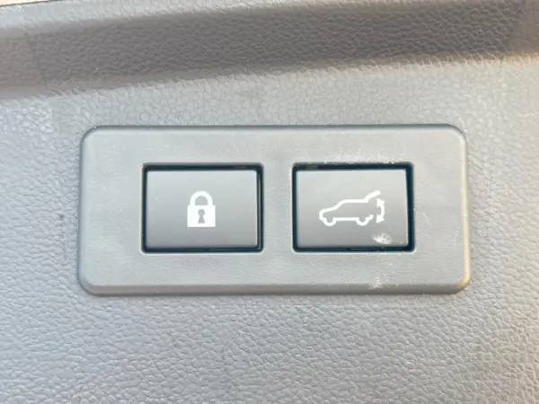 2024 Subaru Legacy Outback — photo 3 | Tuminion Kenya