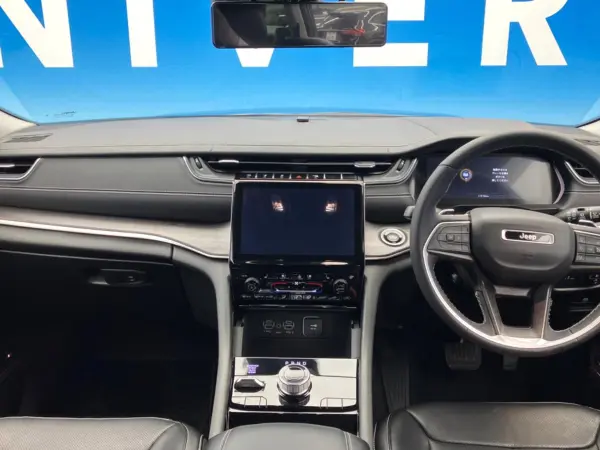 2023 Jeep Grand Cherokee — photo 2 | Tuminion Kenya