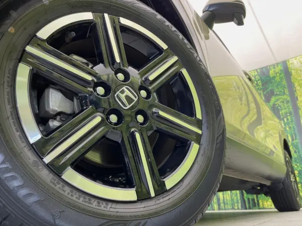 2021 Honda Vezel — photo 9 | Tuminion Kenya