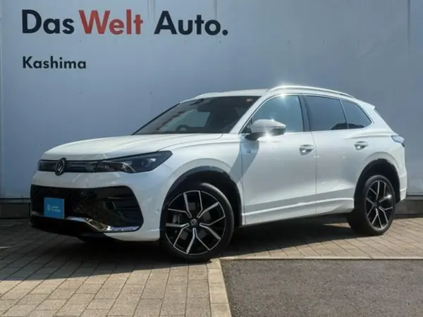 2025 Volkswagen Tiguan — photo 1