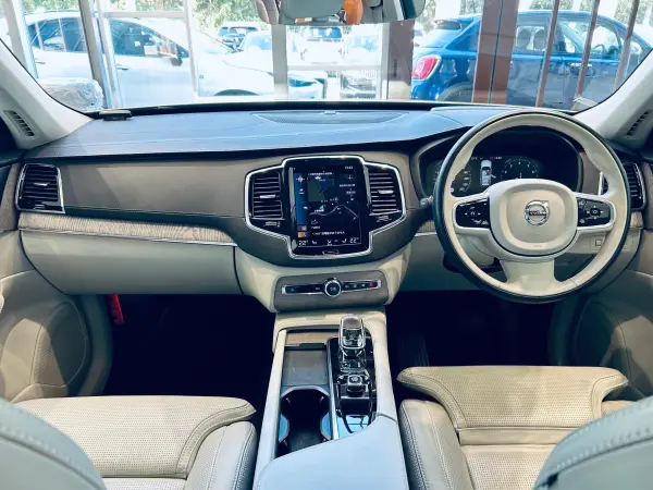 2022 Volvo Xc90 — photo 2 | Tuminion Kenya