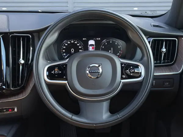 2021 Volvo Xc60 — photo 7 | Tuminion Kenya