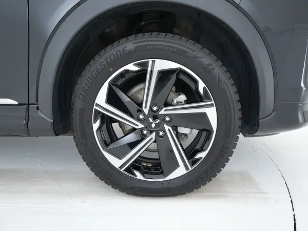 2024 Mitsubishi Eclipse Cross — photo 9 | Tuminion Kenya