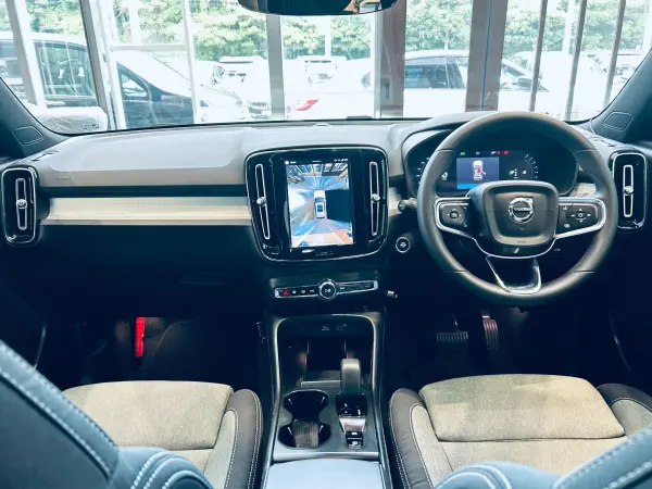2023 Volvo Xc40 — photo 2 | Tuminion Kenya