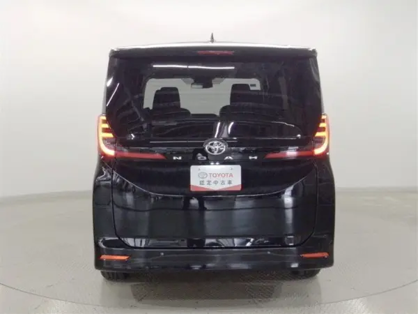 2022 Toyota Noah — photo 3 | Tuminion Kenya