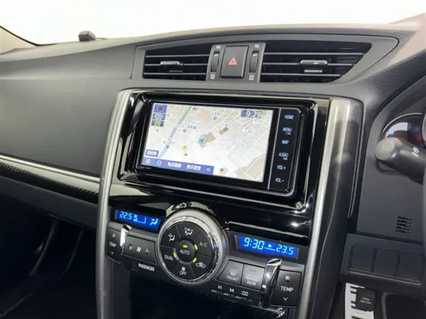 2019 Toyota Mark  X — photo 8 | Tuminion Kenya