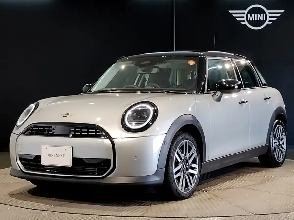 2025 Mini Cooper — photo 1
