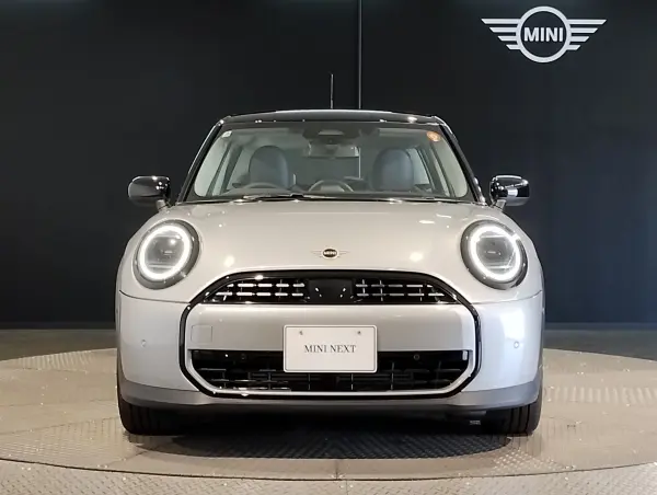 2025 Mini Cooper — photo 3 | Tuminion Kenya