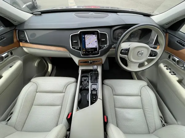 2020 Volvo Xc90 — photo 2 | Tuminion Kenya