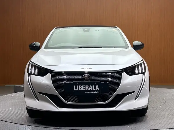 2020 Peugeot 208 — photo 8 | Tuminion Kenya
