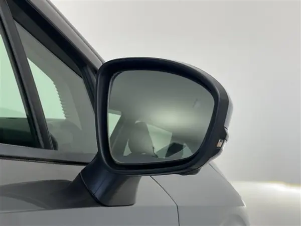 2021 Nissan Note — photo 8 | Tuminion Kenya