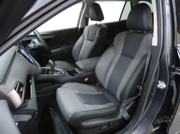 2024 Subaru Legacy Outback — photo 9 | Tuminion Kenya