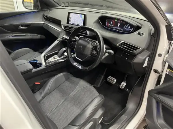 2019 Peugeot 3008 — photo 3 | Tuminion Kenya
