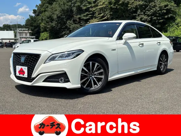 2019 Toyota Crown — photo 1