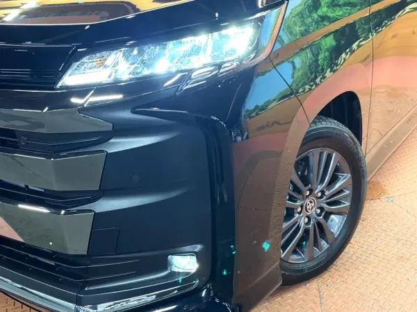 2025 Toyota Noah — photo 8 | Tuminion Kenya