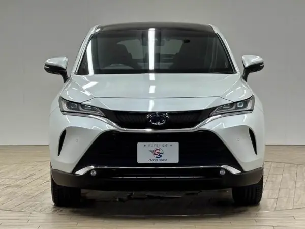 2022 Toyota Harrier — photo 8 | Tuminion Kenya