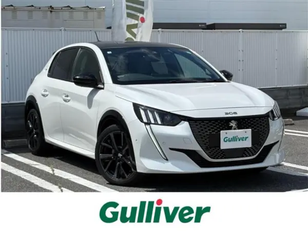 2021 Peugeot 208 — photo 1