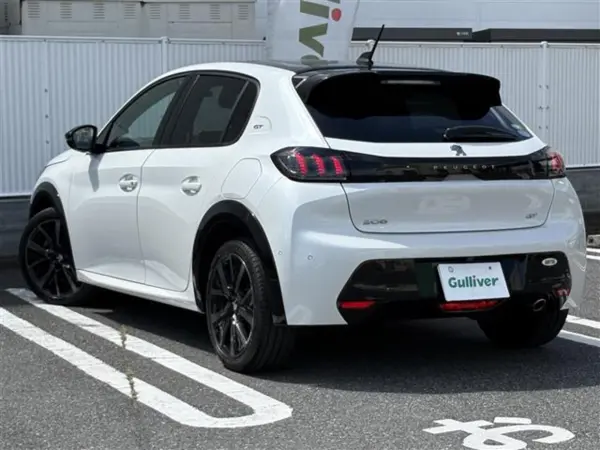 2021 Peugeot 208 — photo 3 | Tuminion Kenya